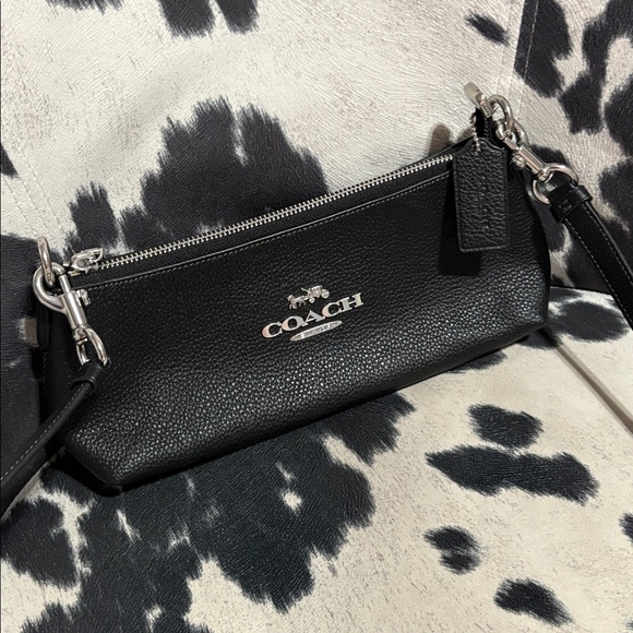 #72 COACH - Picture 1 of 1